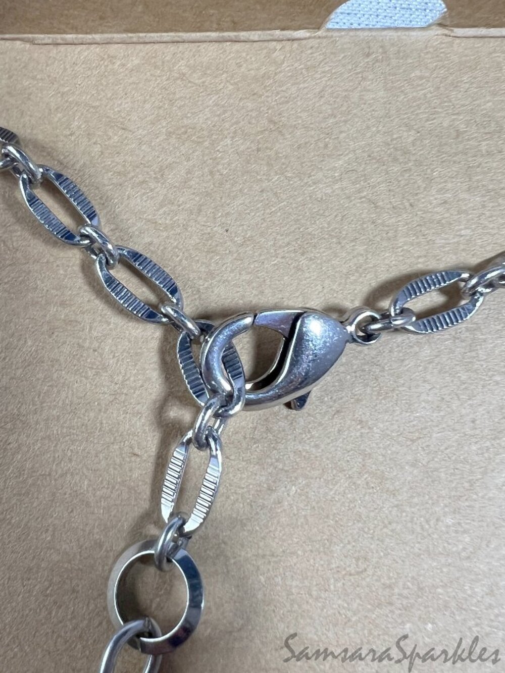 NWT Chloe + Isabel Silverwing Statement Necklace - Picture 4 of 8